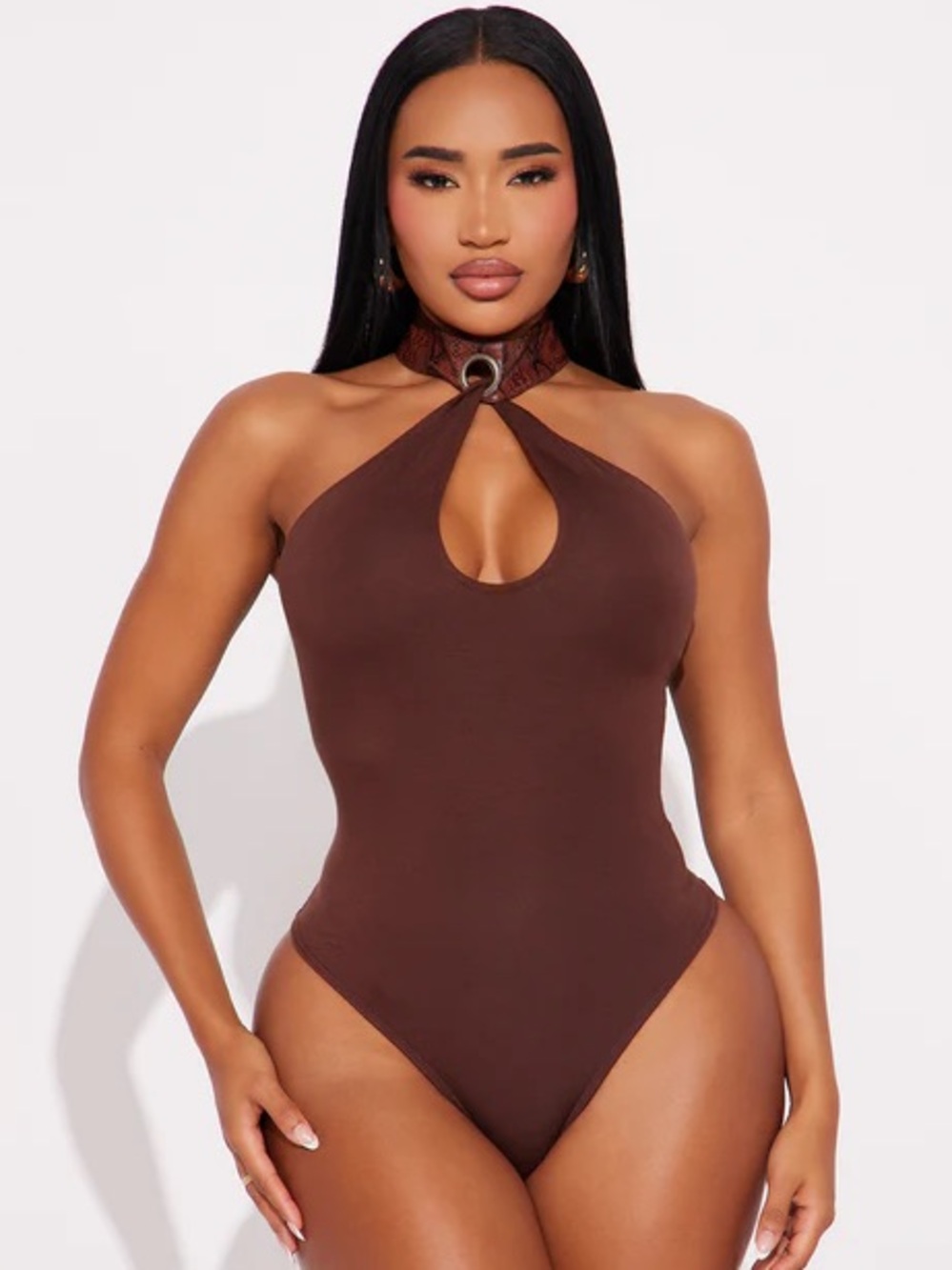 Classy Getaway Halter Bodysuit NEW 🏷️